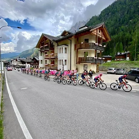 苏尔伊娜夫公寓