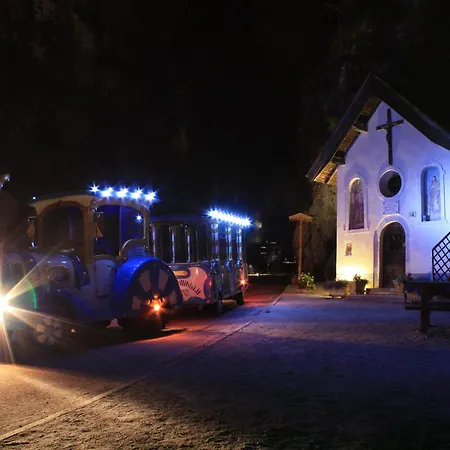 苏尔伊娜夫公寓 3* 罗卡皮耶托雷