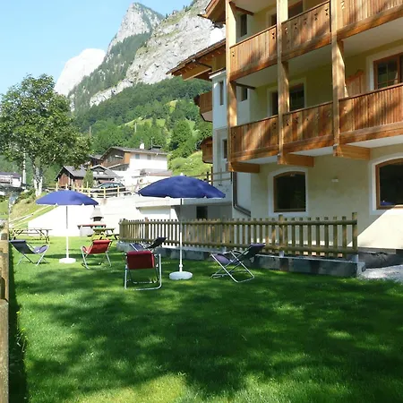 苏尔伊娜夫公寓