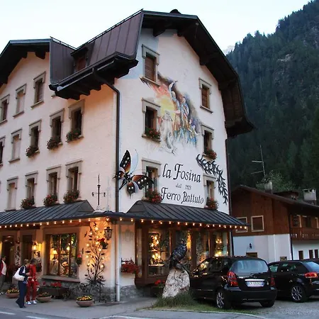 Sol E Nef Lägenhetshotell Rocca Pietore